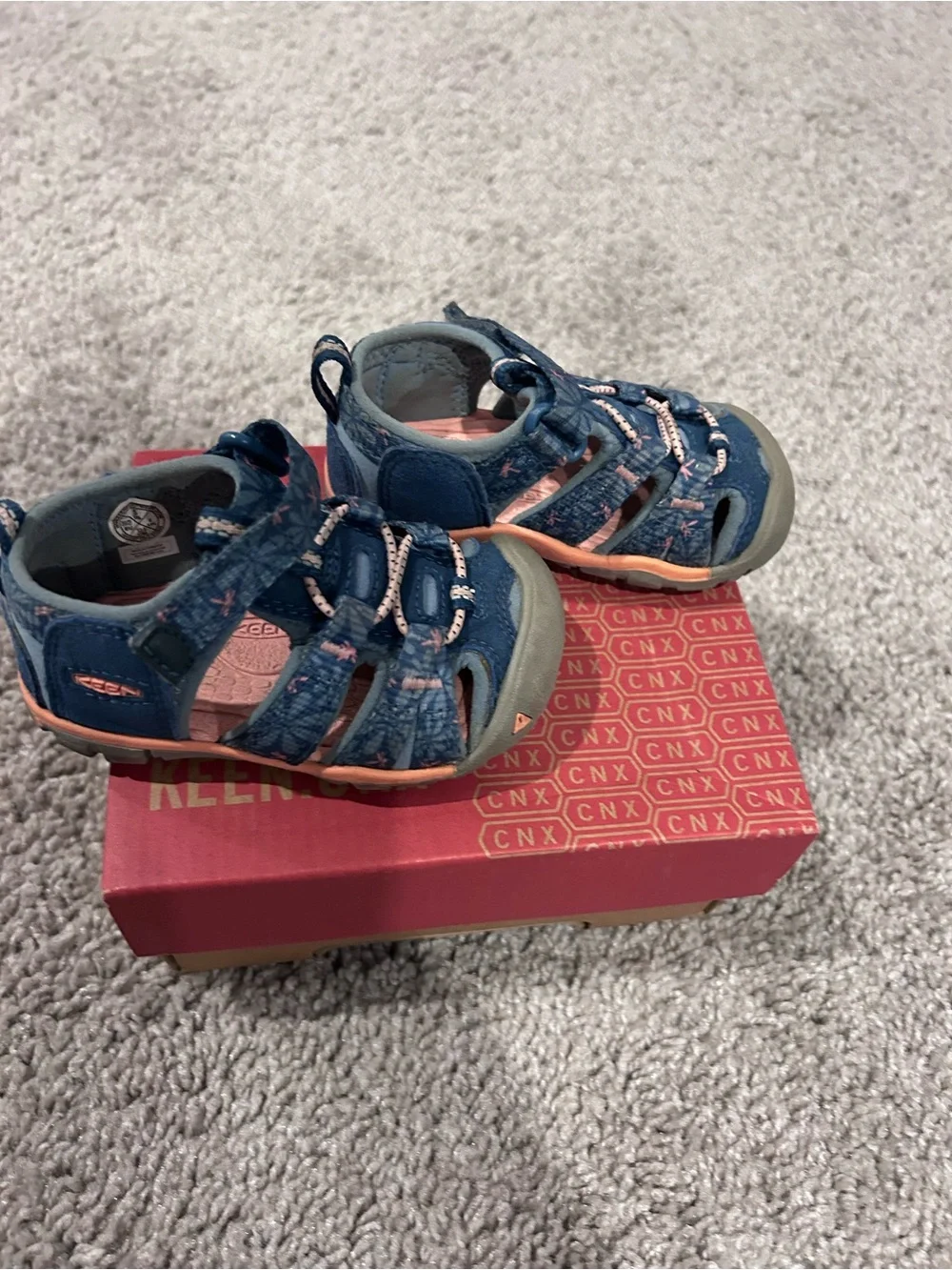 Keen Kids Navy and Pink Floral Closed-Toe Water Sandals